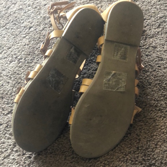 Gladiator style sandals - Picture 4 of 5